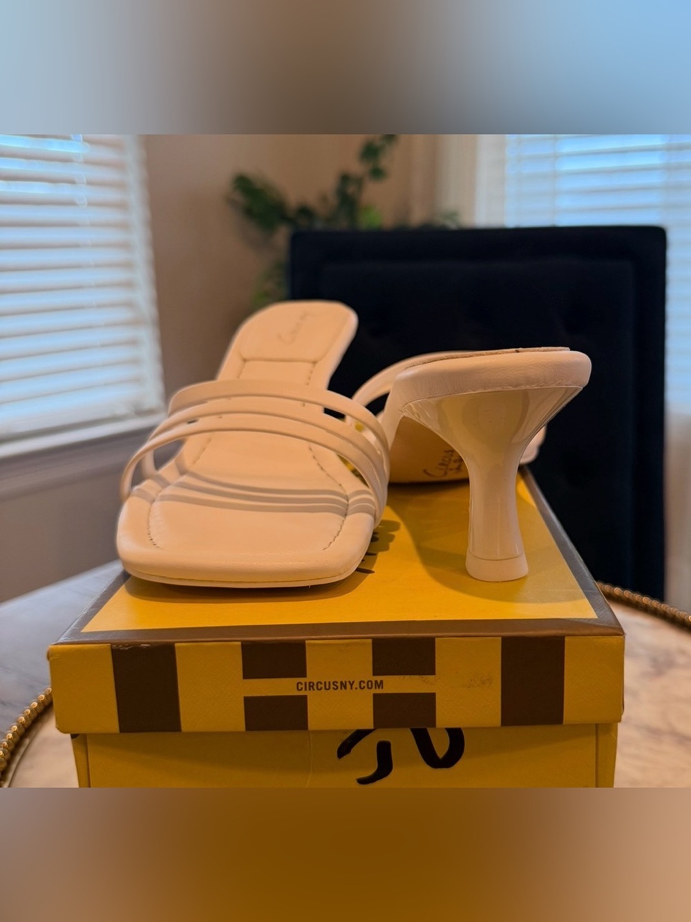 Circus by Sam Edelman White Cecily Heeled Mules | Sz. 7.5M | (NWB) - Picture 11 of 11
